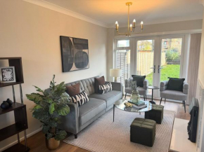 Birmingham 3 bed house near NEC, HS2 for LONG STAYS - contractors, families, work groups